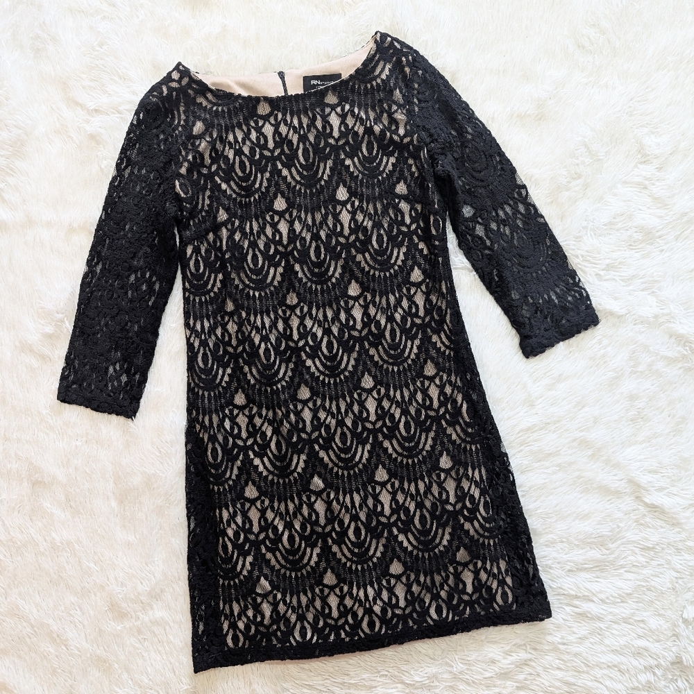 Ronni Nicole Scalloped Lace Black & Cream Boat Neck Cocktail Shift Dress 6